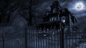 Spooky Abandoned Mansion Desktop Wallpaper