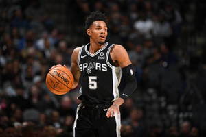 Spurs Baller Dejounte Murray Wallpaper