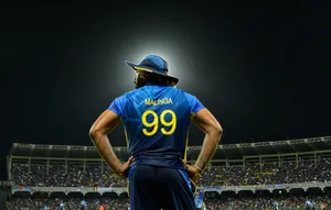 Sri Lanka Cricket Malinga Back Pose Wallpaper