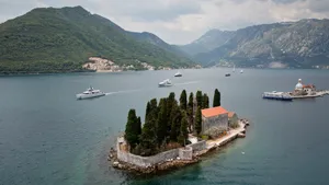 St. George Island And Our Lady Of The Rocks Wallpaper