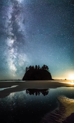 Starry_ Night_ Over_ Seaside_ Cliff Wallpaper