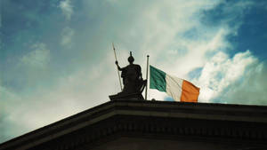 Statue Of Hibernia Ireland Wallpaper