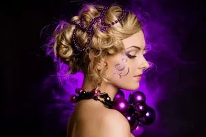 Stay Stylish And Trendy With Our Fabulous Purple Accessories Wallpaper