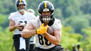 Steelers Player Training Camp Catch Wallpaper