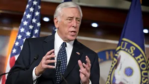 Steny Hoyer Talking With Flags Wallpaper