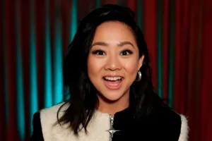 Stephanie Hsu Smiling Portrait Wallpaper