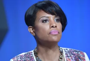Stephanie Rawlings Blake Looking Far Wallpaper