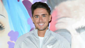 Stephen Bear Smilingat Event Wallpaper