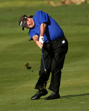 Steve Lowery Golf Divot Swing Wallpaper