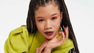 Storm Reid Bold Makeup Look Wallpaper