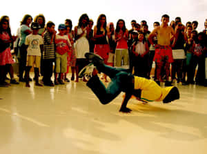 Street Breakdance Performance.jpg Wallpaper
