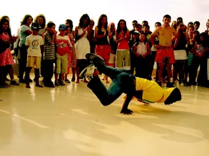 Street Breakdance Performance.jpg Wallpaper