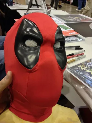 Striking Deadpool Mask Wallpaper Wallpaper