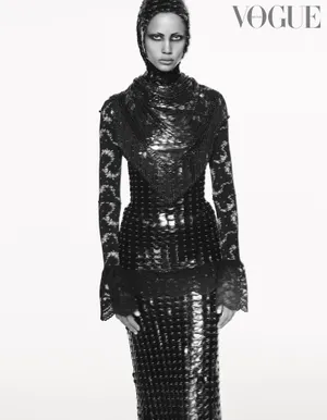 Striking Monochromatic Fashion Statement Wallpaper