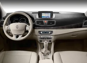 Striking Renault Fluence In Motion Wallpaper