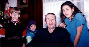 Stu Hartwith Grandchildren Wallpaper