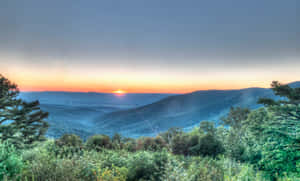 Stunning Autumn Views Of Blue Ridge Mountains Wallpaper