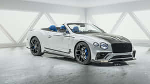 Stunning Bentley Continental Gt In Motion Wallpaper