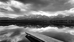 Stunning Black And White Landscape Scene Wallpaper