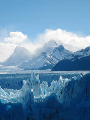 Stunning Blue Mountains Landscape Wallpaper