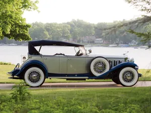 Stunning Cadillac Fleetwood In Classic Style Wallpaper