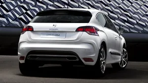 Stunning Citroen Ds4 In Vibrant Cityscape Wallpaper