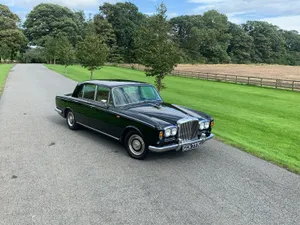 Stunning Classic Bentley T1 In Pristine Condition Wallpaper