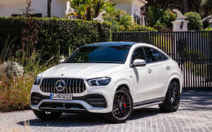 Stunning Close-up Of The Mercedes Benz Gle-class Wallpaper