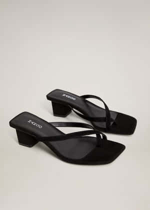 Stunning Collection Of Sandals Wallpaper