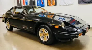 Stunning Datsun 280zx In Classic Black Wallpaper