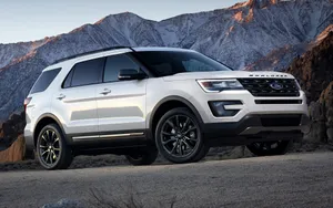 Stunning Ford Explorer In Beautiful Scenery Wallpaper