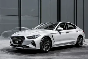 Stunning Genesis G70 In Motion Wallpaper