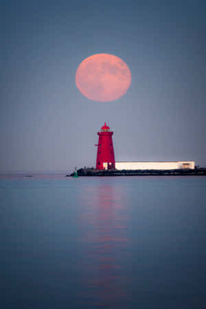 Stunning Glow Of Strawberry Moon 2019 Wallpaper