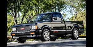Stunning Gmc Syclone Pickup Truck Wallpaper