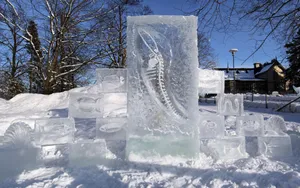Stunning Ice Sculpture Reveals The Artistry Of Frozen Water Wallpaper