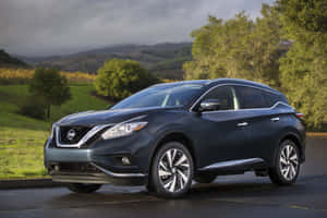 Stunning Nissan Murano Driving Through The City Wallpaper