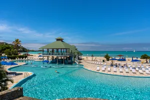 Stunning Ocean View At Tropical Beach Resort Wallpaper