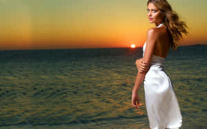 Stunning Portrait Of Ana Beatriz Barros Wallpaper