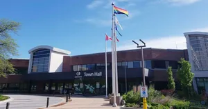 Stunning Sunset Over Oakville's Lakeshore Wallpaper