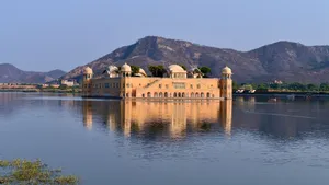 Stunning Urban Skyline During Evening Time Wallpaper