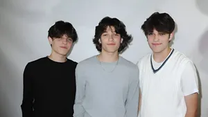 Sturniolo_ Triplets_ Smiling_ Portrait Wallpaper