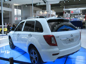 Stylish Lifan Motorcycle On The Road Wallpaper