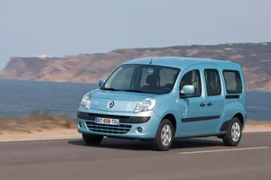 Stylish Renault Kangoo Parked On Scenic Pathway Wallpaper