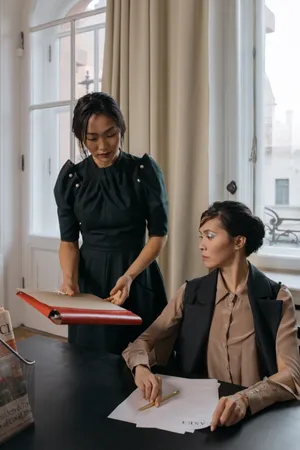 Subordinate Teacher Introduce Wallpaper