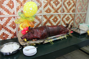 Succulent Lechon - A Feast For The Senses Wallpaper