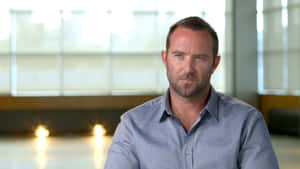 Sullivan Stapleton Interview Portrait Wallpaper