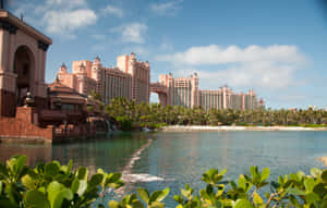 Sunny Day In Atlantis Resort Wallpaper