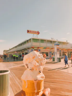 Sunny_ Ice_ Cream_ Cones_on_ Boardwalk Wallpaper