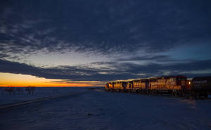 Sunrise Canadian Pacific Railway Dark Mode Wallpaper