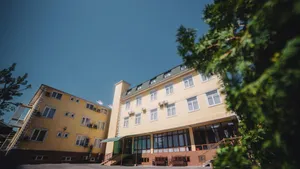 Sunrise Osh Hotel Wallpaper